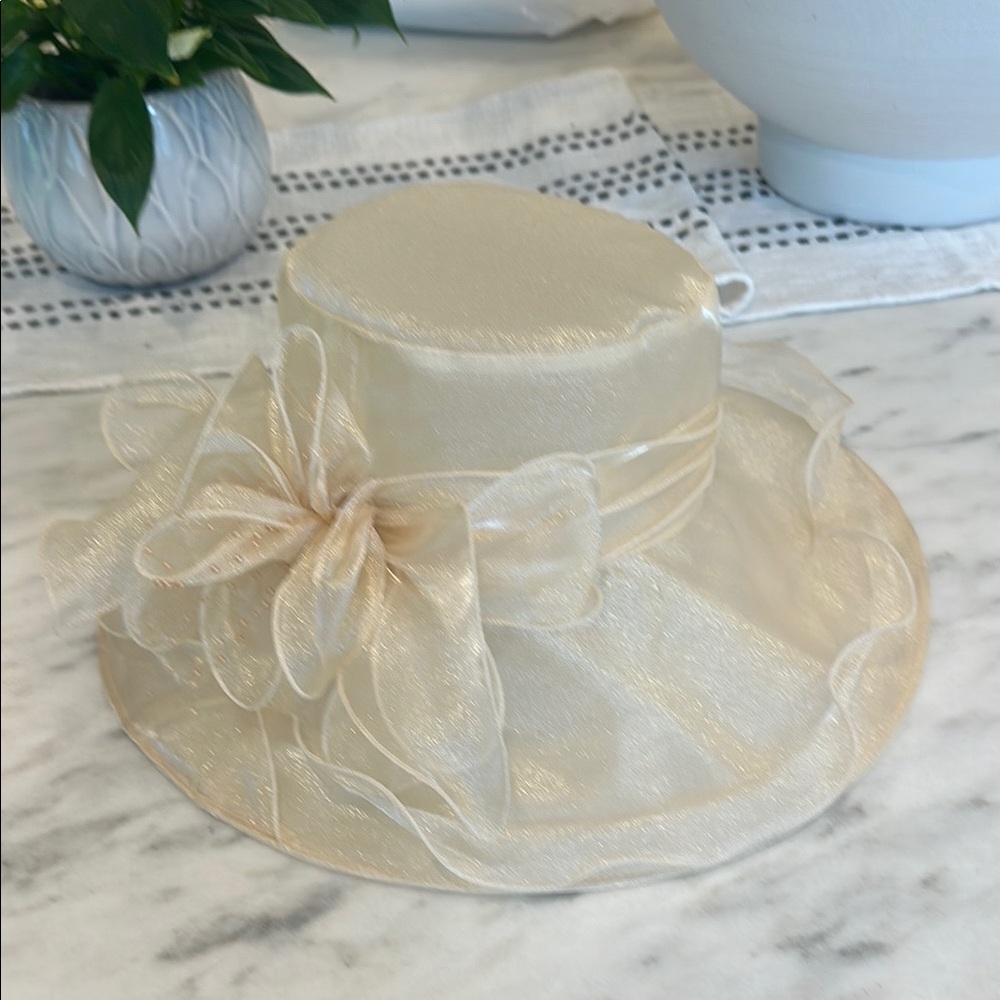 Derby Hat - Picture 2 of 4